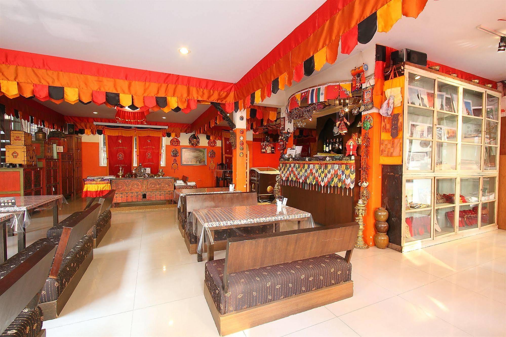Himalaya Residence กรุงเทพมหานคร ภายนอก รูปภาพ